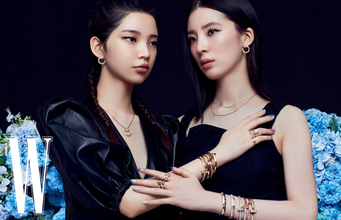 Rozy in a Tiffany & Co ad with model Irene Kim. Source: https://www.korea.net/NewsFocus/HonoraryReporters/view?articleId=206305